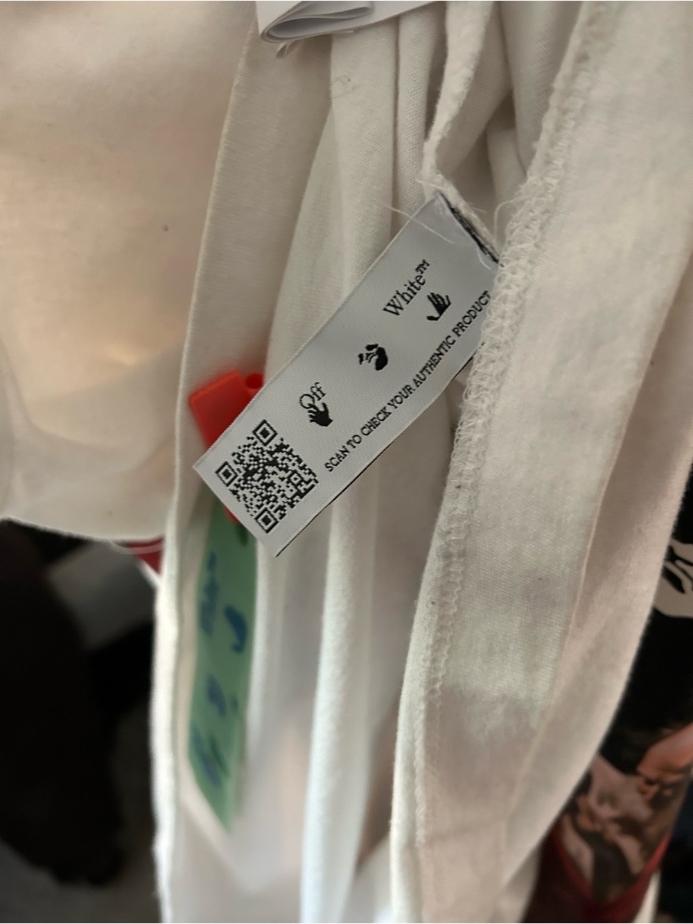 Off White Tee - Picture 7 of 7